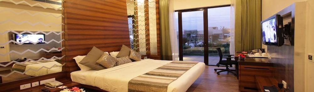 Oodles Hotel Neu-Delhi Exterior foto