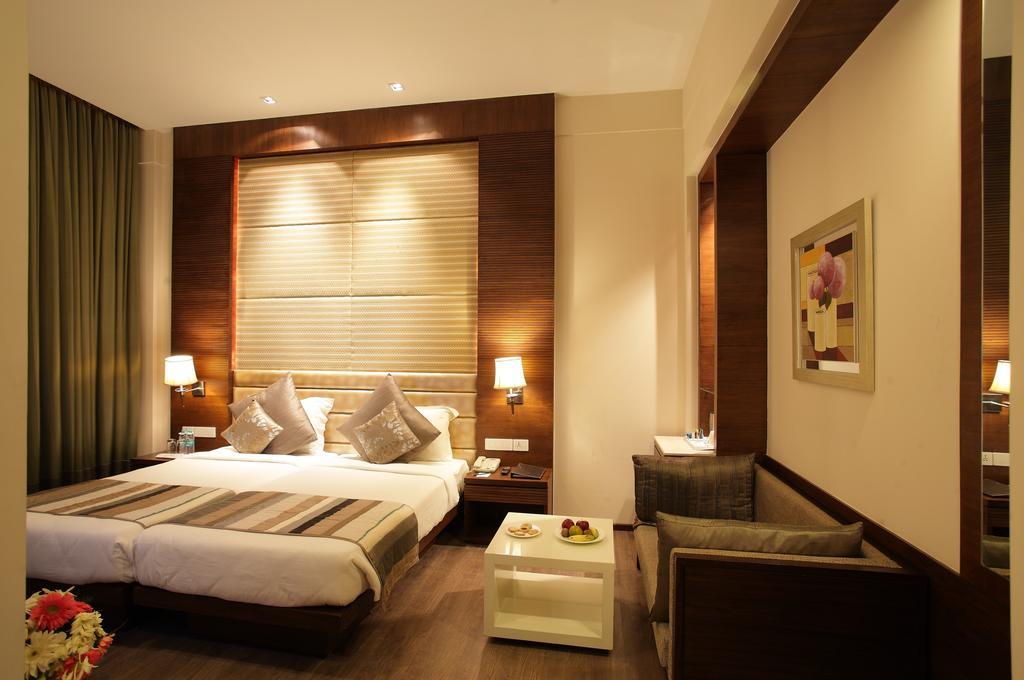 Oodles Hotel Neu-Delhi Exterior foto