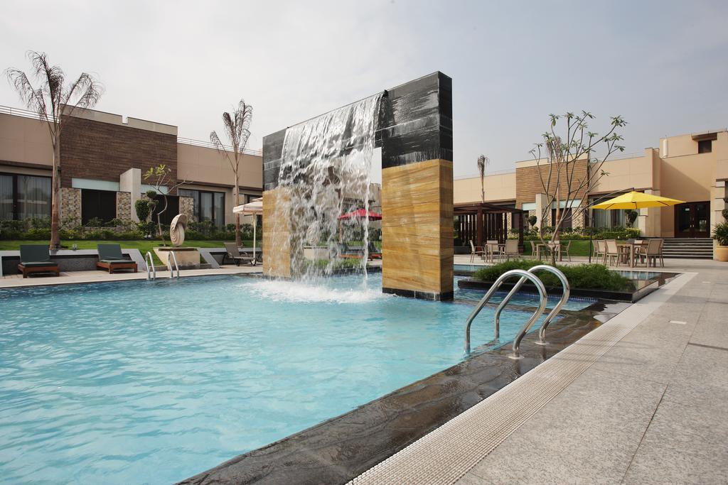 Oodles Hotel Neu-Delhi Exterior foto